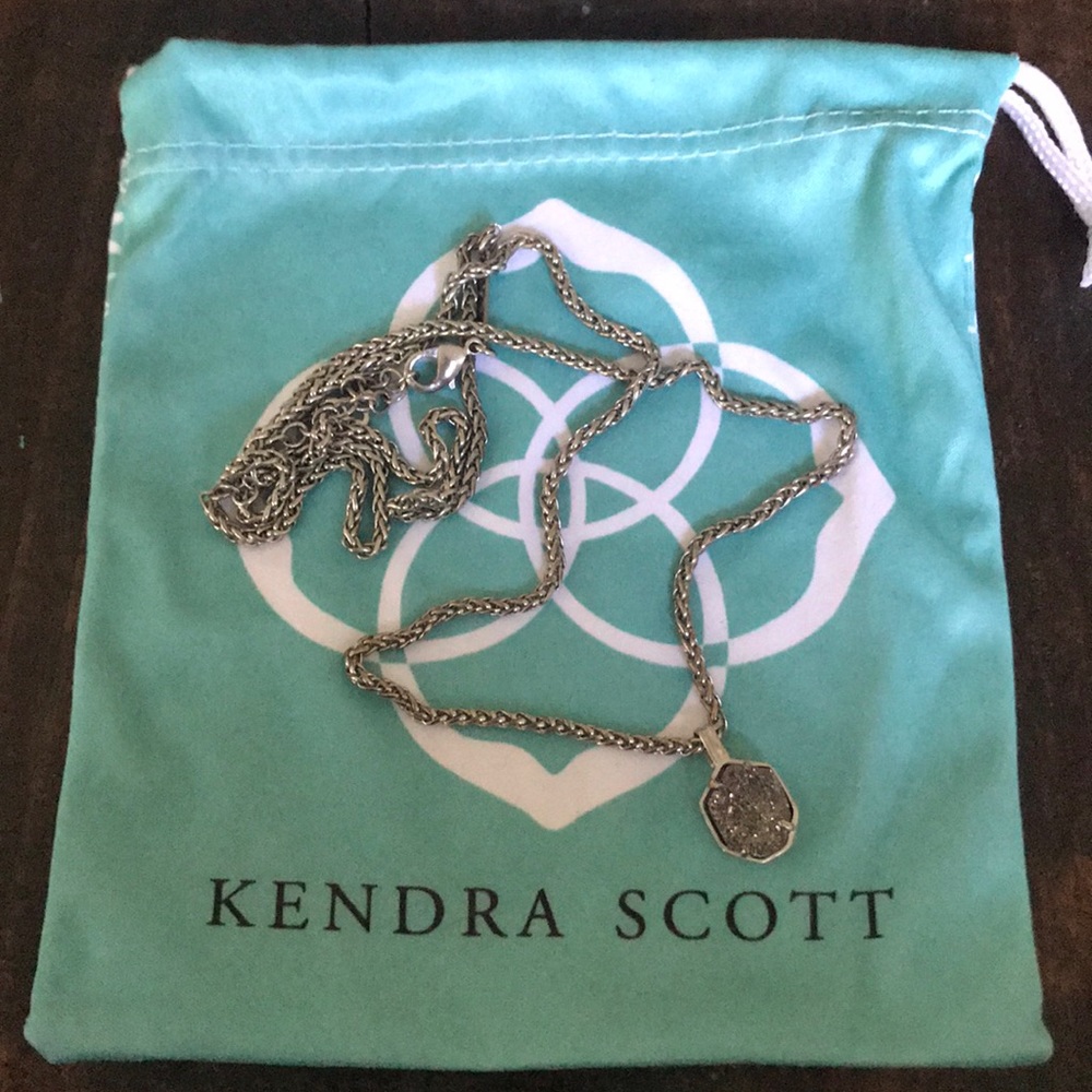 Kendra Scott Necklace